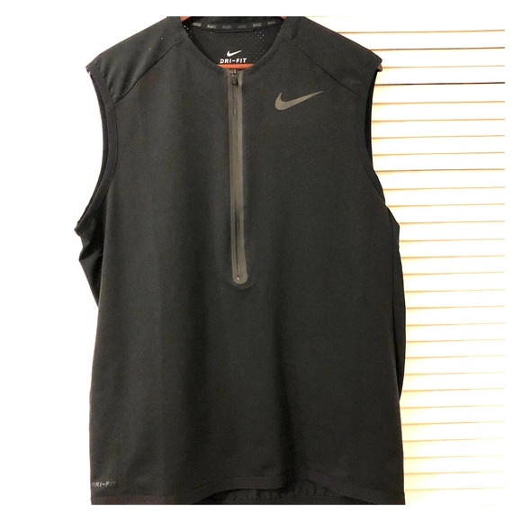 mens nike training vest